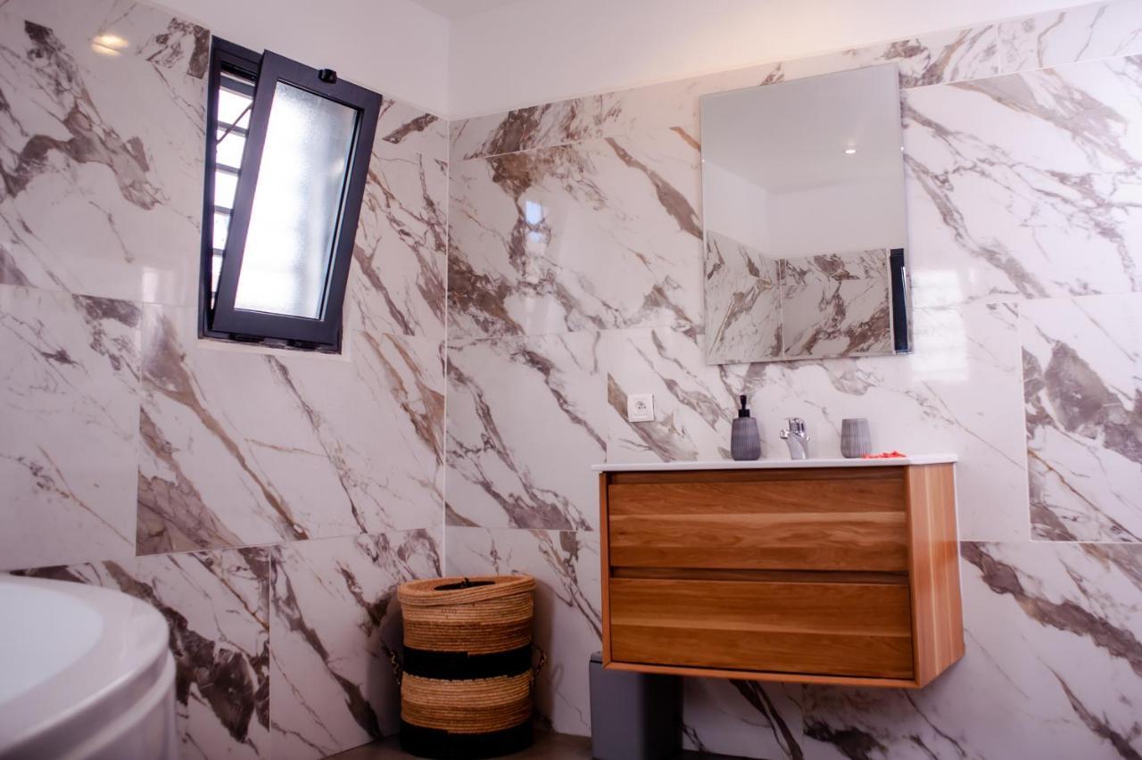 Ampifitia Guest House Антананариву Экстерьер фото