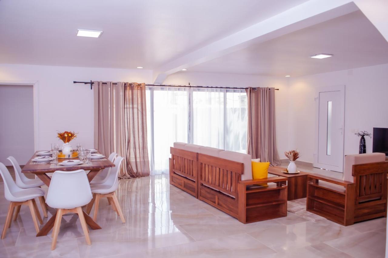 Ampifitia Guest House Антананариву Экстерьер фото