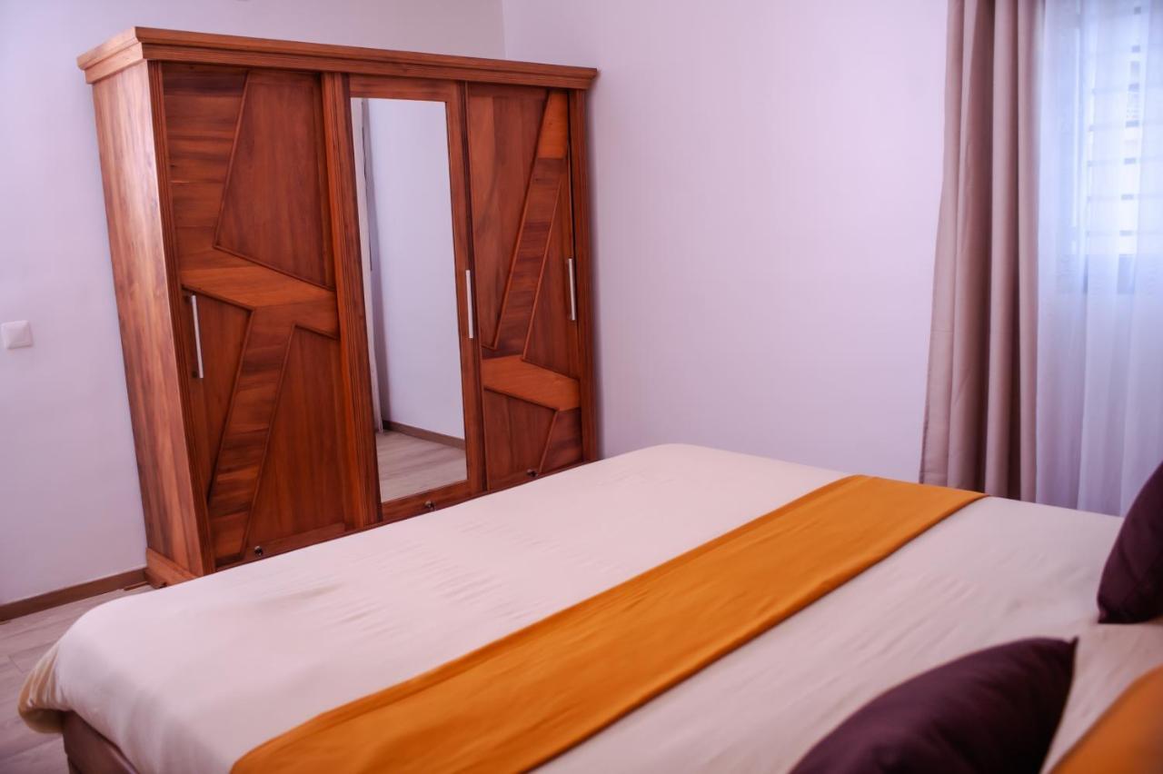 Ampifitia Guest House Антананариву Экстерьер фото