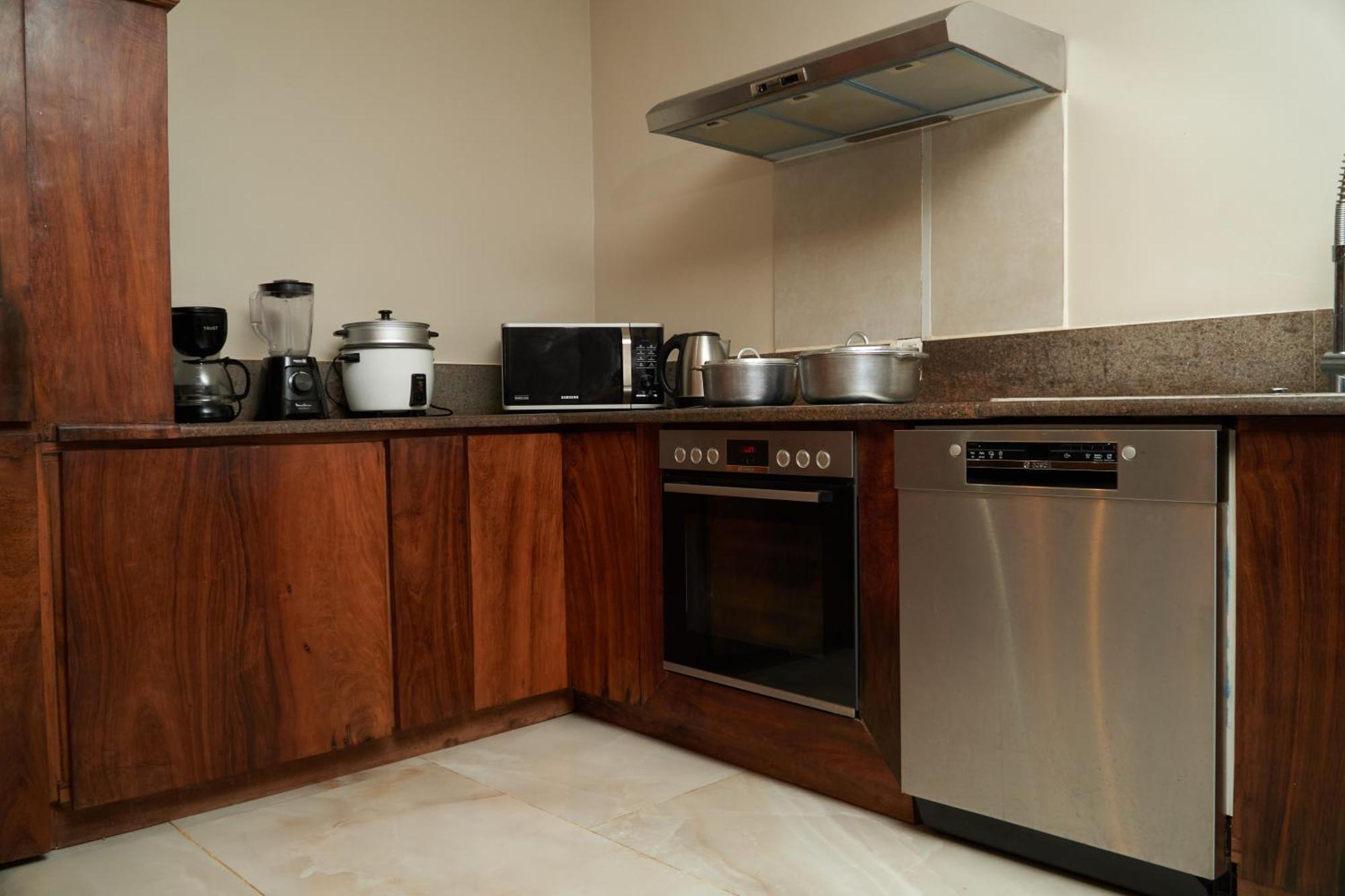 Ampifitia Guest House Антананариву Экстерьер фото